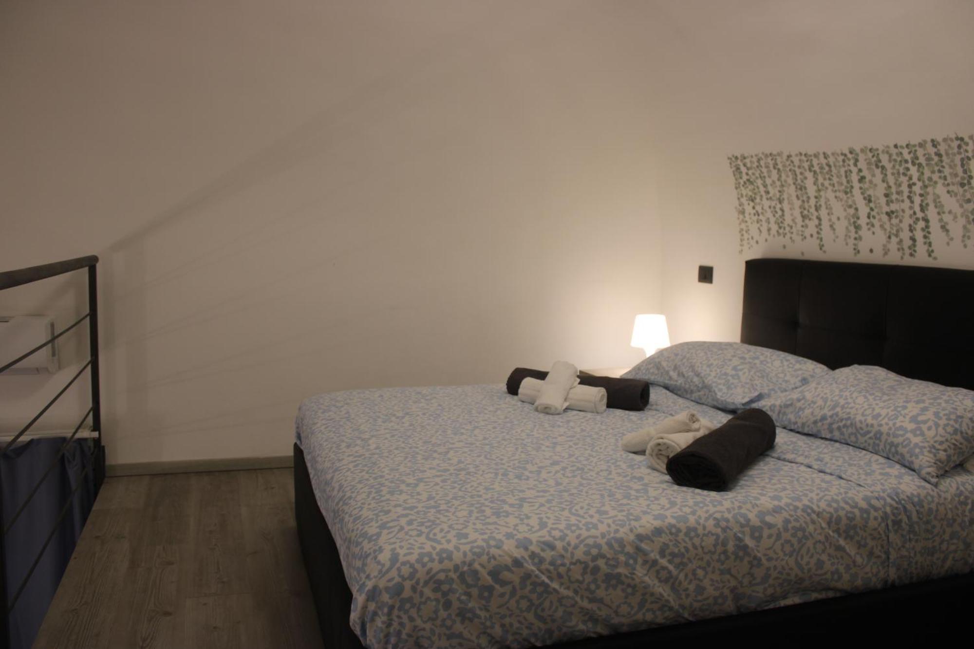 Agata Blu Apartment Catania Bagian luar foto
