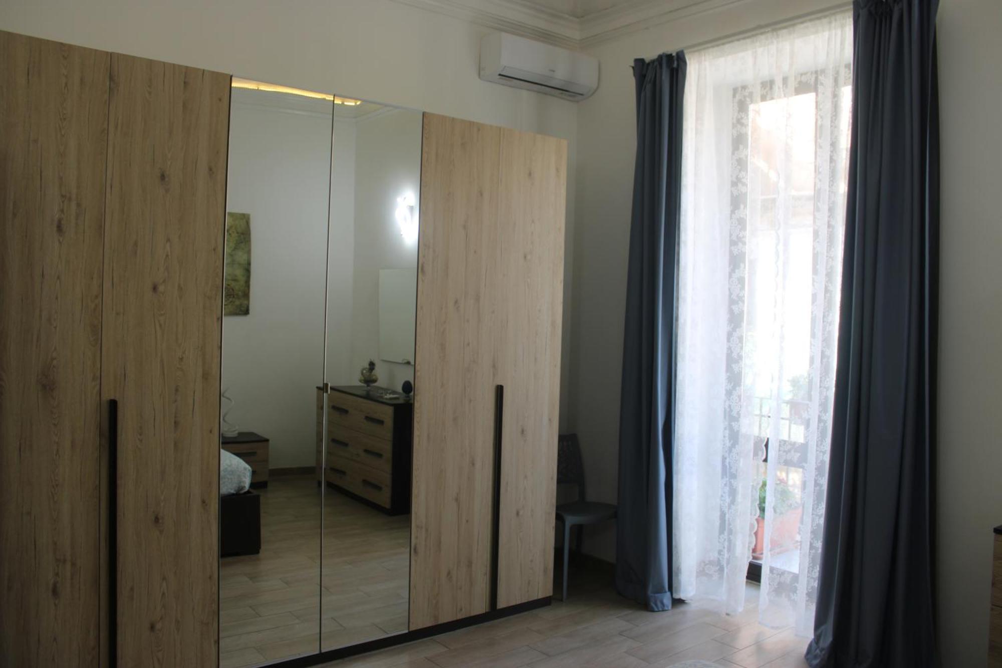 Agata Blu Apartment Catania Bagian luar foto